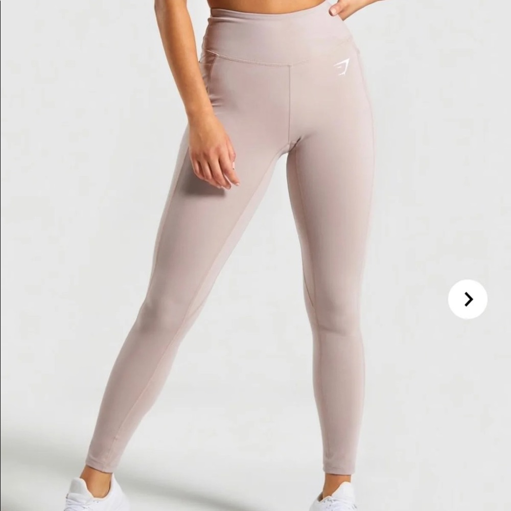 GYMSHARK NEW dry S dreamy leggings taupe